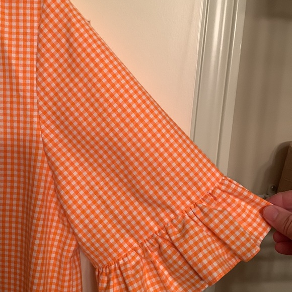 LaRoque orange/white cotton check ruffle blouse. Size L - Picture 5 of 7